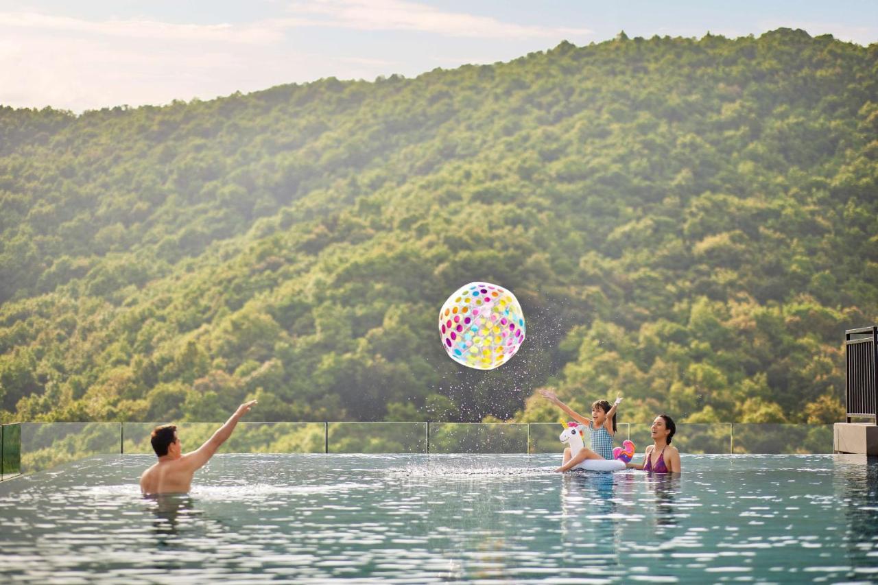 Hyatt Regency Dehradun Resort And Spa Exterior photo